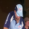 Simon Katich signing autographs